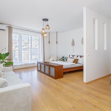 Matteo - Modern Appartment With Free Parking 브라티슬라바 외부 사진